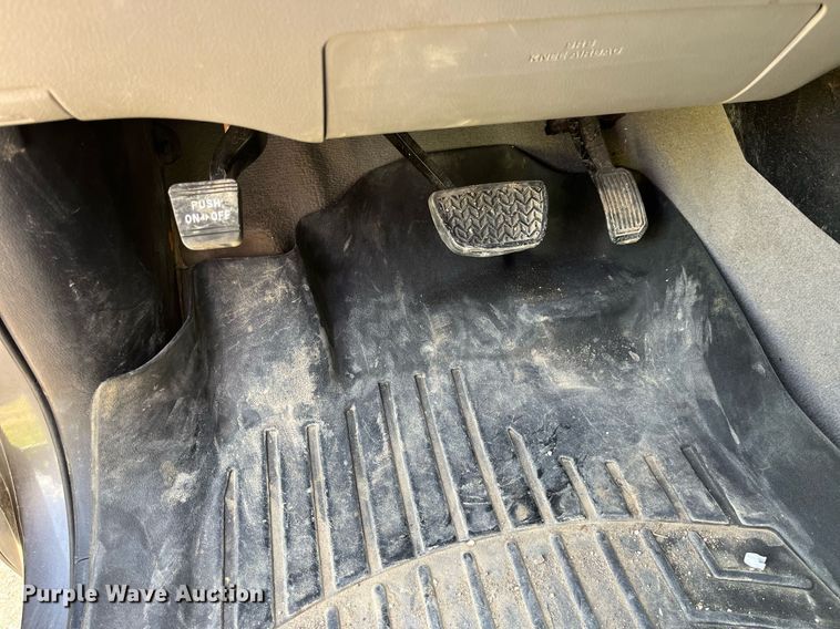 image for item LA9959 2011 Toyota Tundra  CrewMax pickup truck