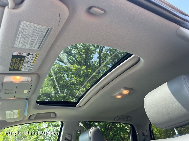 image for item LA9959 2011 Toyota Tundra  CrewMax pickup truck