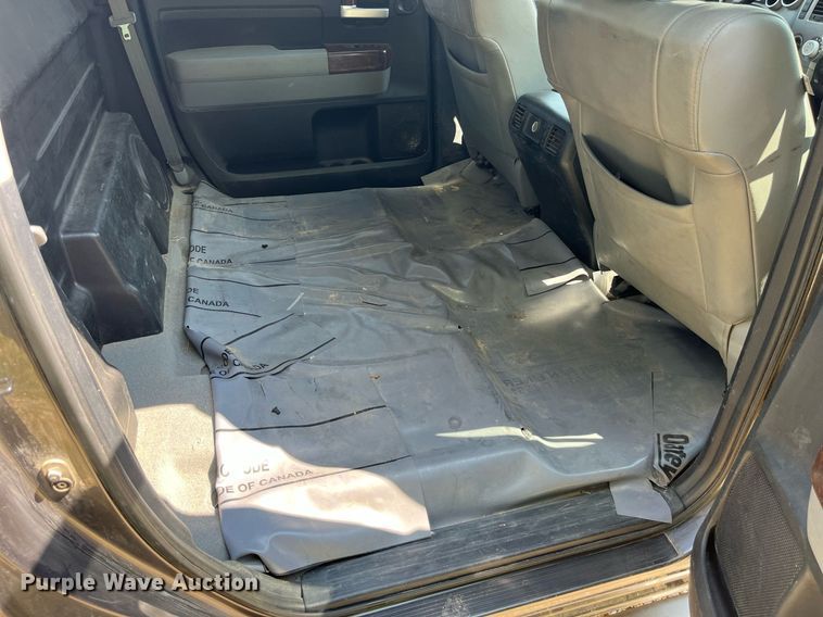 image for item LA9959 2011 Toyota Tundra  CrewMax pickup truck