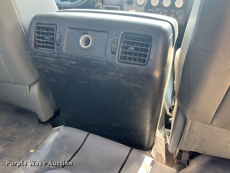 image for item LA9959 2011 Toyota Tundra  CrewMax pickup truck