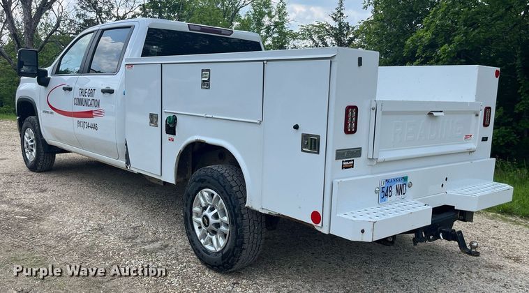 image for item LA9960 2020 Chevrolet Silverado 2500HD  Crew Cab utility bed pickup truck