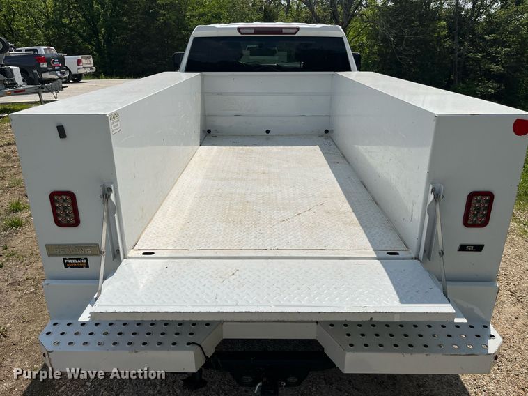 image for item LA9960 2020 Chevrolet Silverado 2500HD  Crew Cab utility bed pickup truck