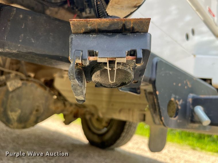 image for item LA9960 2020 Chevrolet Silverado 2500HD  Crew Cab utility bed pickup truck