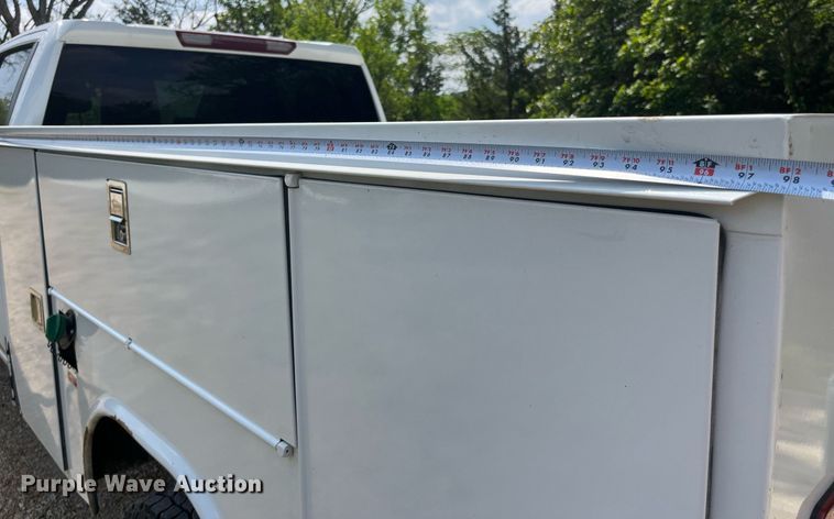 image for item LA9960 2020 Chevrolet Silverado 2500HD  Crew Cab utility bed pickup truck