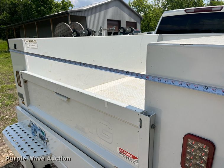 image for item LA9960 2020 Chevrolet Silverado 2500HD  Crew Cab utility bed pickup truck