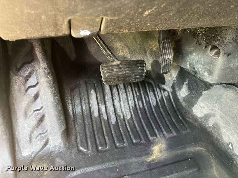 image for item LA9960 2020 Chevrolet Silverado 2500HD  Crew Cab utility bed pickup truck