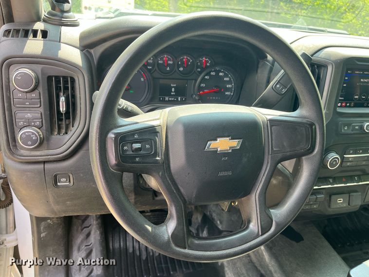 image for item LA9960 2020 Chevrolet Silverado 2500HD  Crew Cab utility bed pickup truck