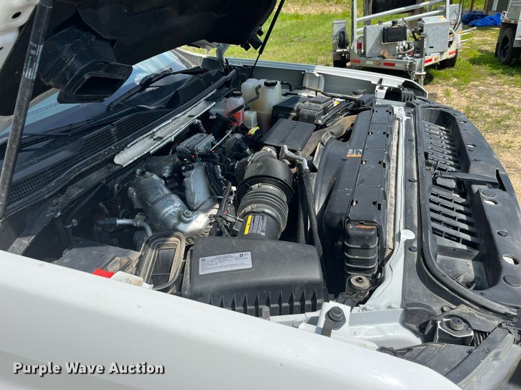 image for item LA9960 2020 Chevrolet Silverado 2500HD  Crew Cab utility bed pickup truck