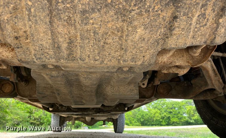 image for item LA9960 2020 Chevrolet Silverado 2500HD  Crew Cab utility bed pickup truck