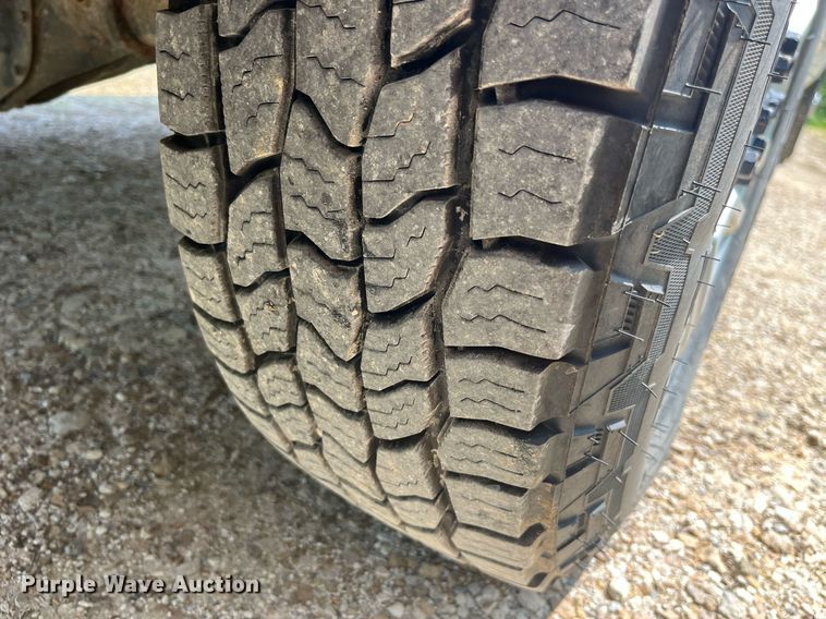 image for item LA9960 2020 Chevrolet Silverado 2500HD  Crew Cab utility bed pickup truck