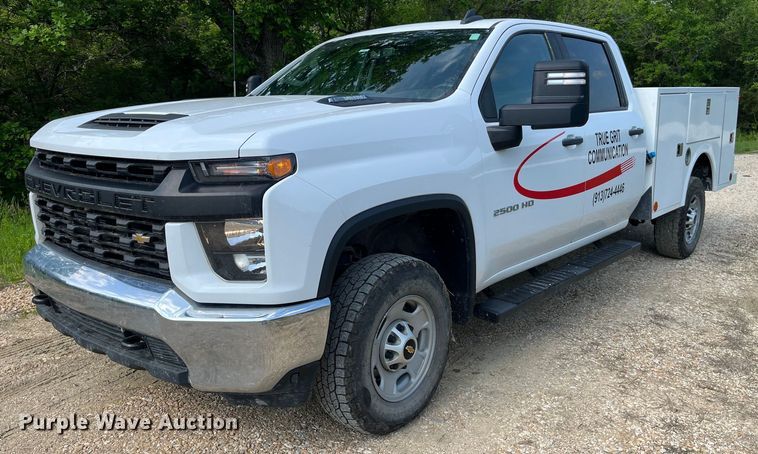 image for item LA9961 2020 Chevrolet Silverado 2500HD  Crew Cab utility bed pickup truck