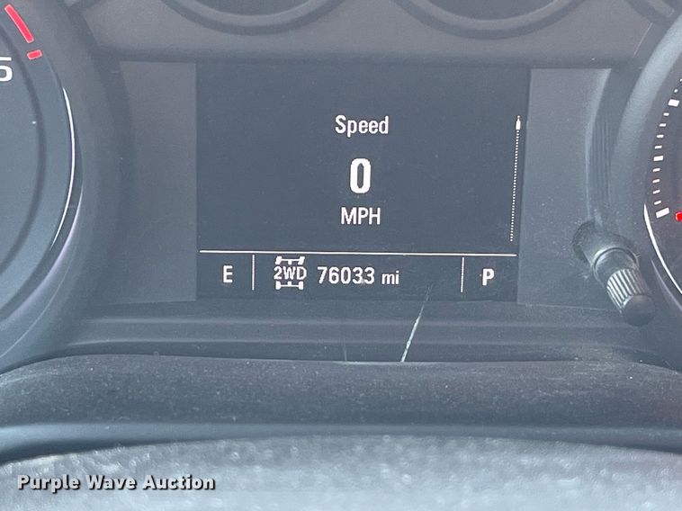 image for item LA9961 2020 Chevrolet Silverado 2500HD  Crew Cab utility bed pickup truck