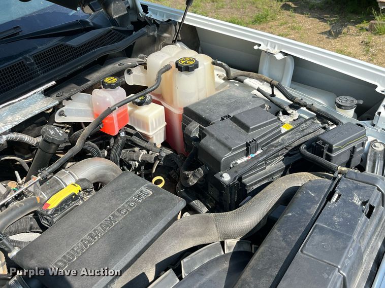 image for item LA9961 2020 Chevrolet Silverado 2500HD  Crew Cab utility bed pickup truck