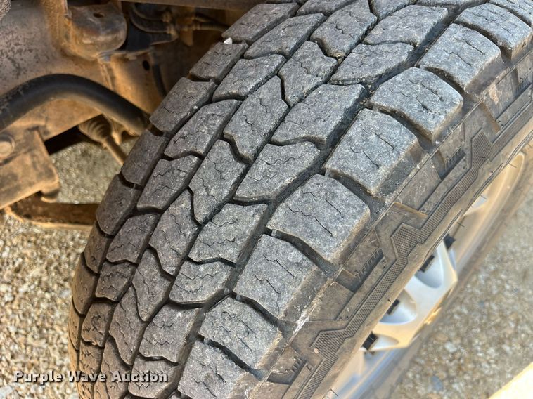 image for item LA9961 2020 Chevrolet Silverado 2500HD  Crew Cab utility bed pickup truck