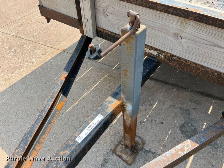 image for item LA9971 2001 Trailerman  utility trailer