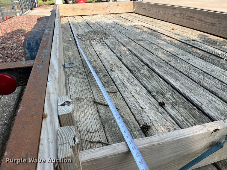 image for item LA9971 2001 Trailerman  utility trailer