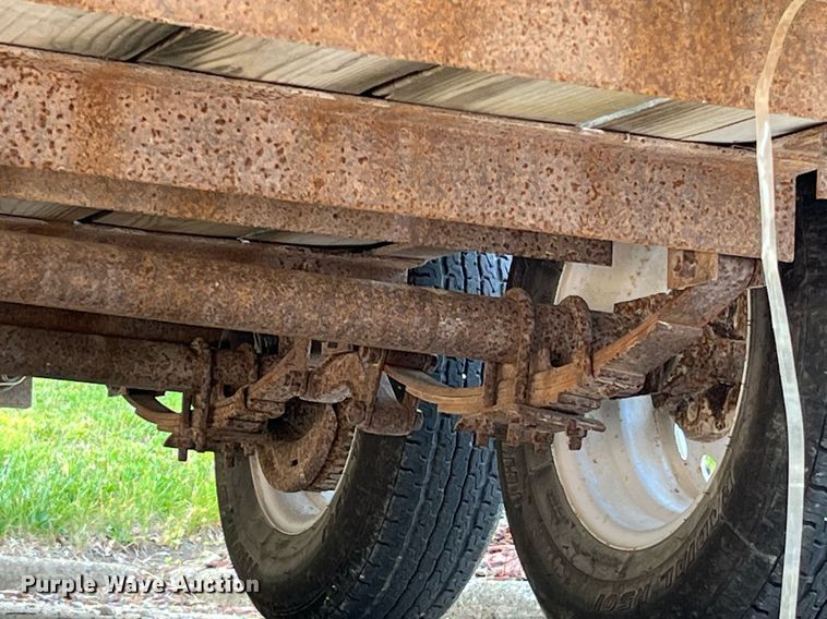 image for item LA9971 2001 Trailerman  utility trailer