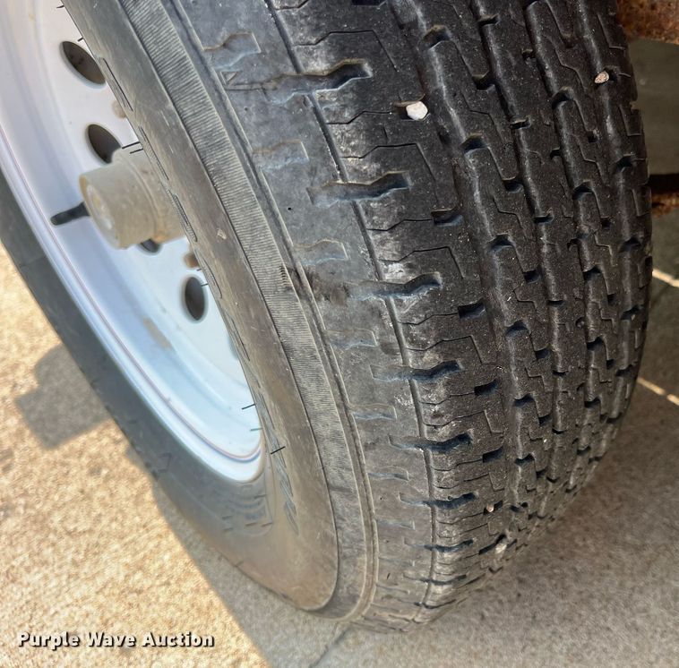 image for item LA9971 2001 Trailerman  utility trailer