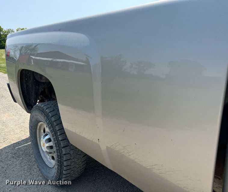 image for item LA9974 2007 Chevrolet Silverado 2500HD  pickup truck