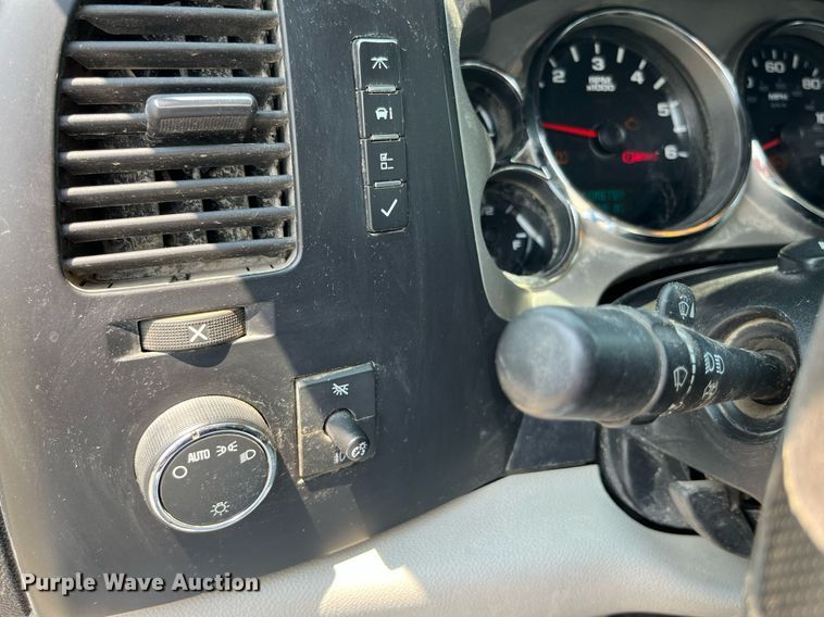 image for item LA9974 2007 Chevrolet Silverado 2500HD  pickup truck