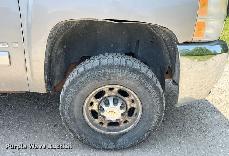 image for item LA9974 2007 Chevrolet Silverado 2500HD  pickup truck