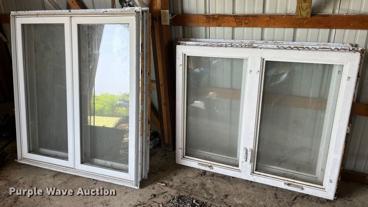 image for item LA9975 (4) windows