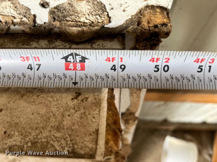 image for item LA9975 (4) windows