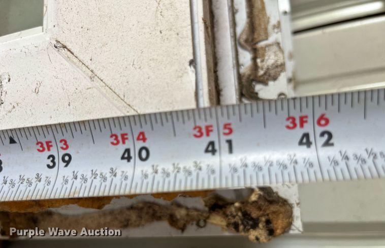 image for item LA9975 (4) windows