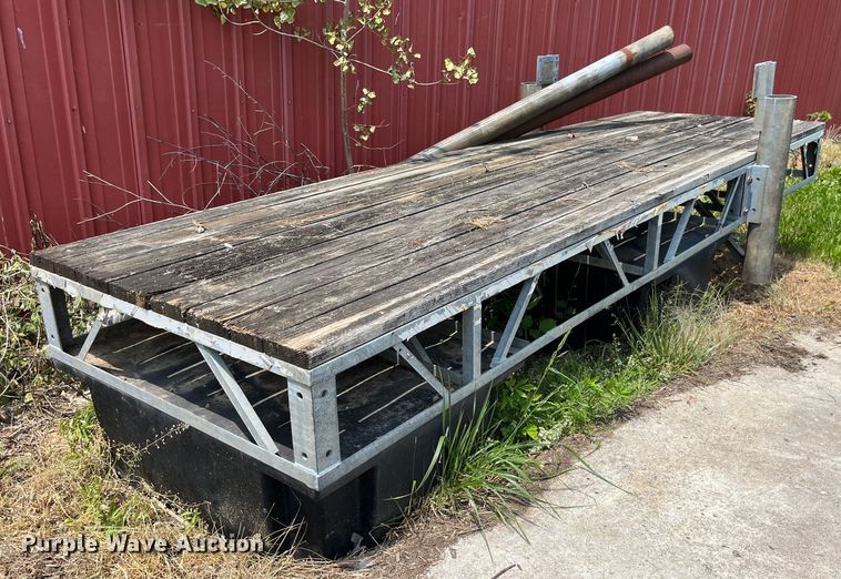 image for item LA9978 Floating dock