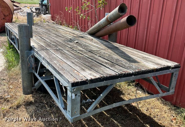 image for item LA9978 Floating dock