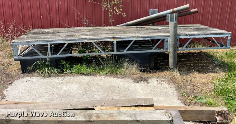 image for item LA9978 Floating dock