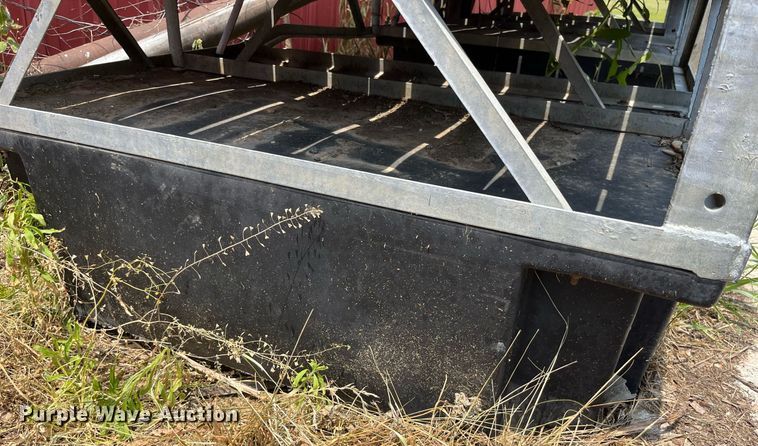 image for item LA9978 Floating dock