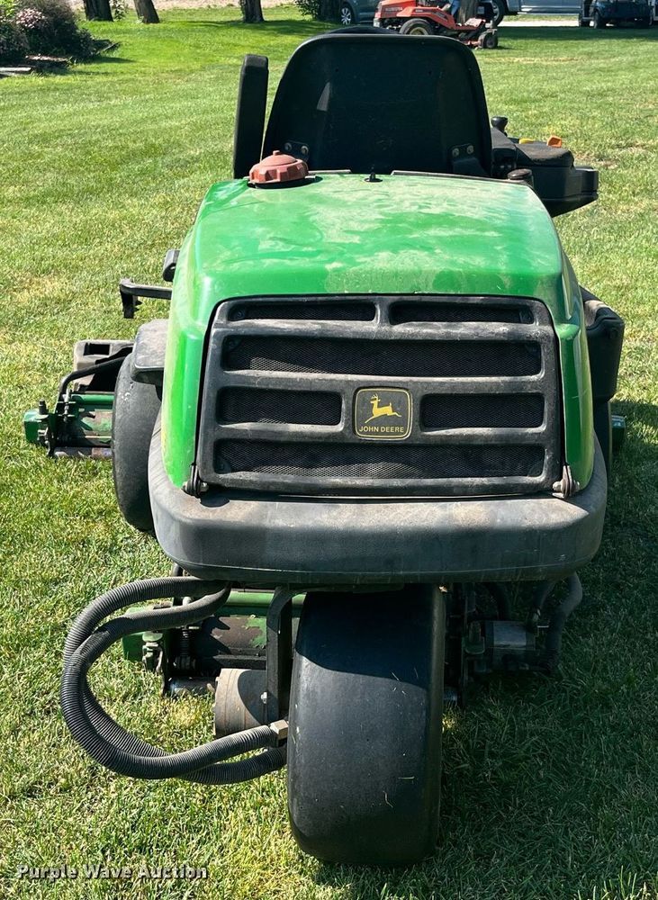 image for item LA9987 John Deere 2500  greens mower