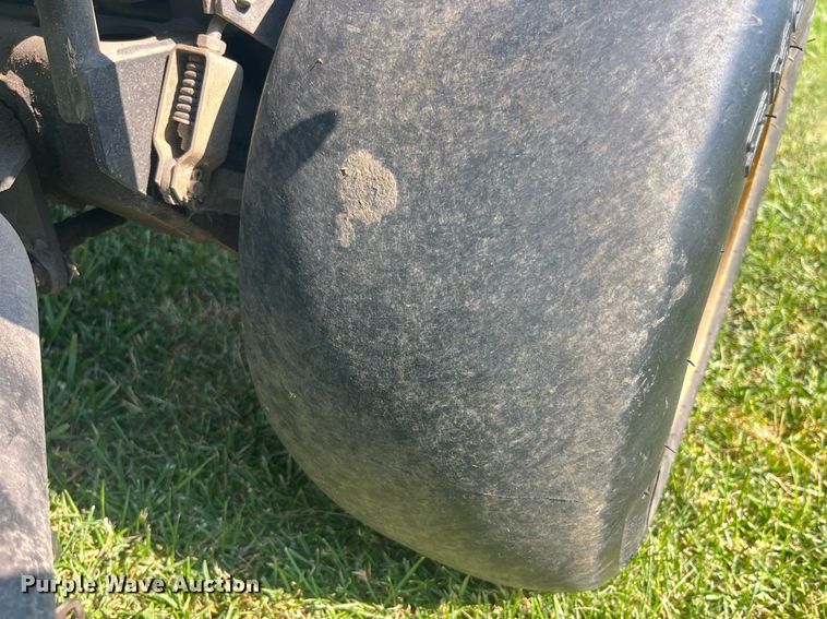 image for item LA9987 John Deere 2500  greens mower