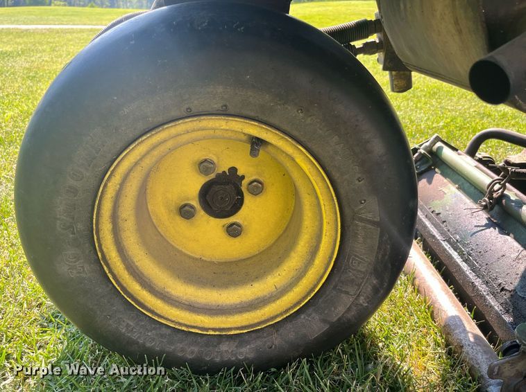image for item LA9987 John Deere 2500  greens mower