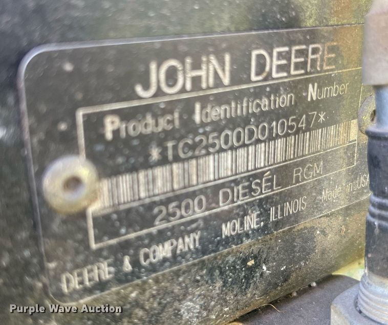 image for item LA9987 John Deere 2500  greens mower