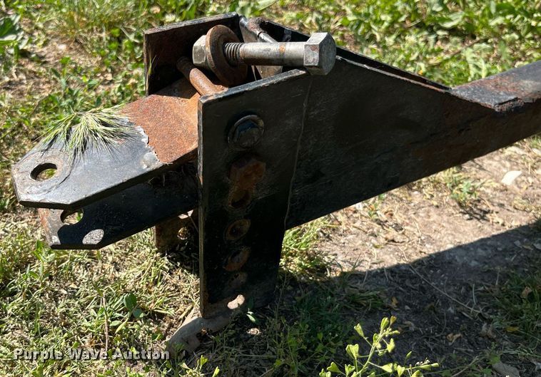 image for item LA9989 Adams  spreader