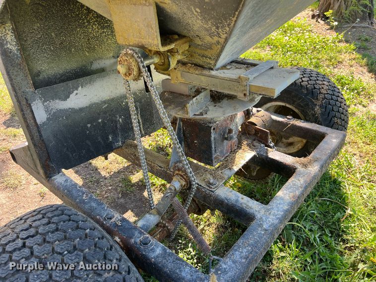 image for item LA9989 Adams  spreader