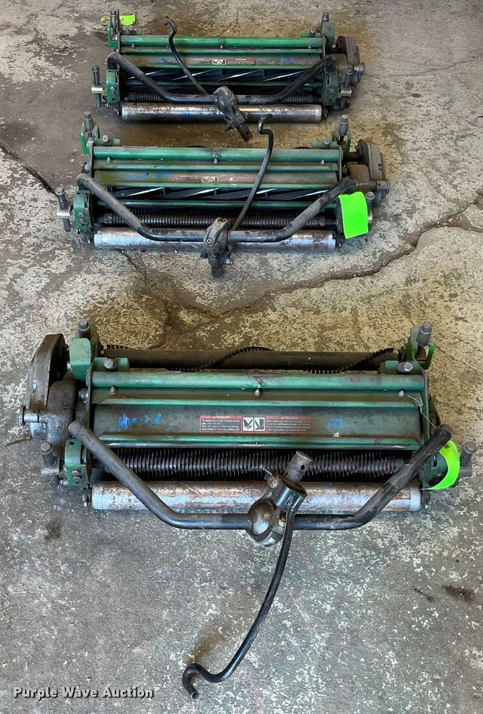image for item LA9990 (3) John Deere 22"W conditioner mower reels