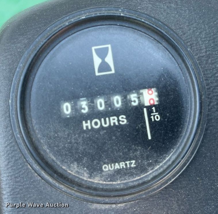 image for item LA9991 John Deere 1200A  bunker rake