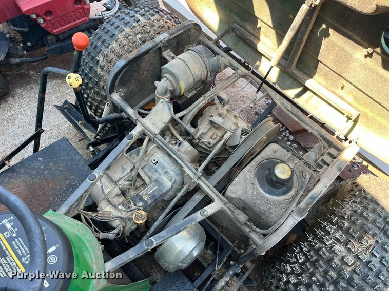 image for item LA9991 John Deere 1200A  bunker rake