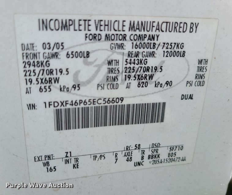 image for item LE9046 2005 Ford F450  utility / service truck