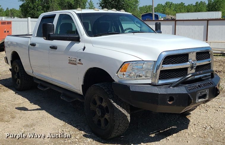 image for item LE9076 2015 Dodge Ram 2500HD  Crew Cab pickup truck