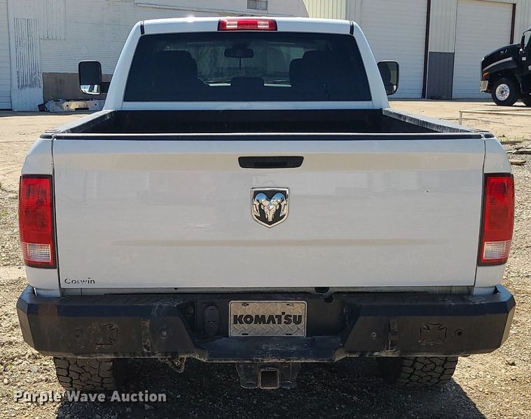 image for item LE9076 2015 Dodge Ram 2500HD  Crew Cab pickup truck