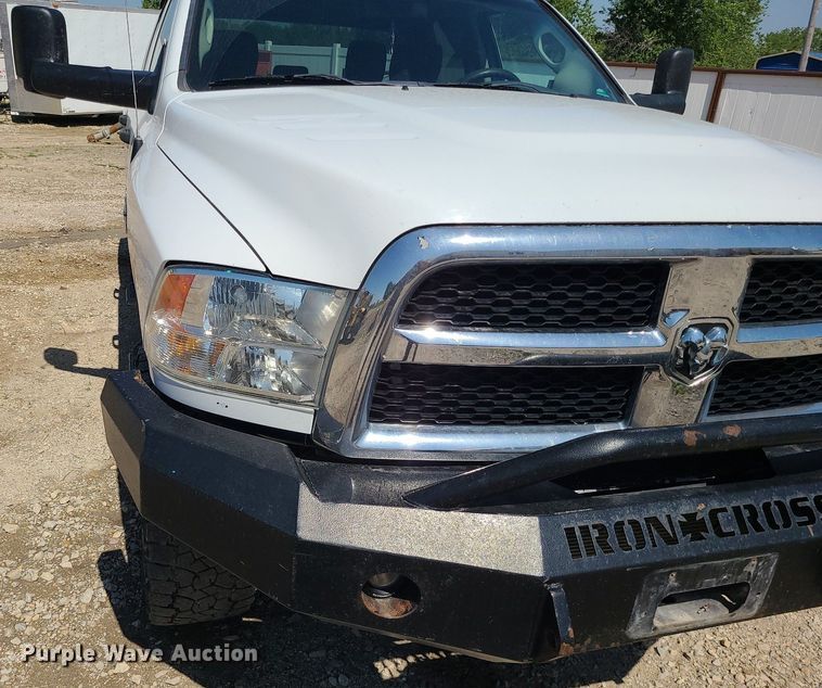 image for item LE9076 2015 Dodge Ram 2500HD  Crew Cab pickup truck