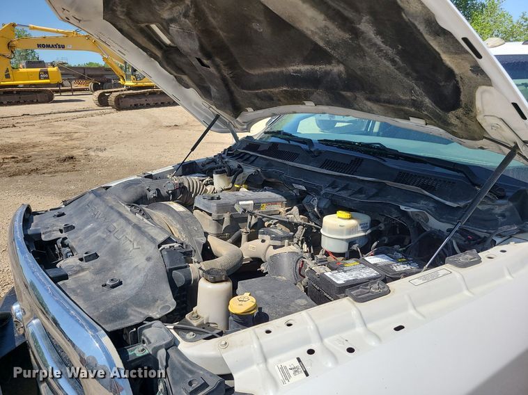 image for item LE9076 2015 Dodge Ram 2500HD  Crew Cab pickup truck