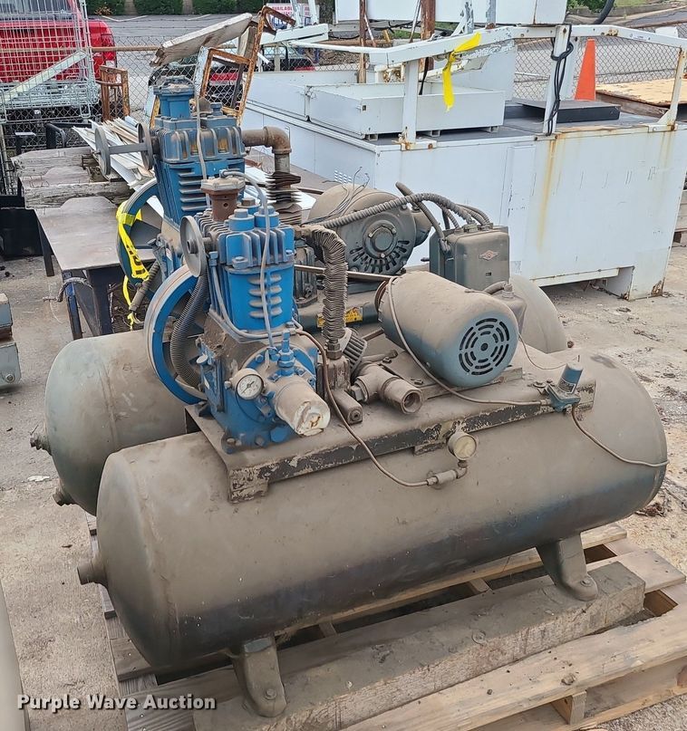 image for item LE9092 (2) Quincy air compressors