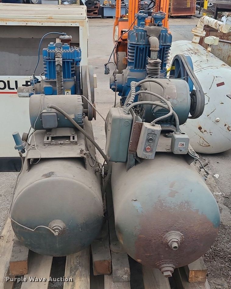 image for item LE9092 (2) Quincy air compressors