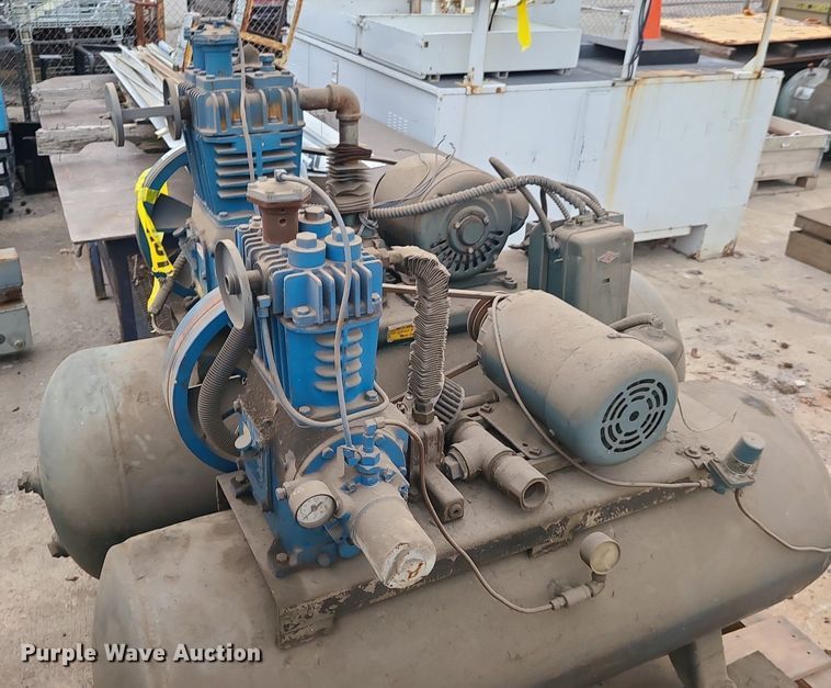 image for item LE9092 (2) Quincy air compressors