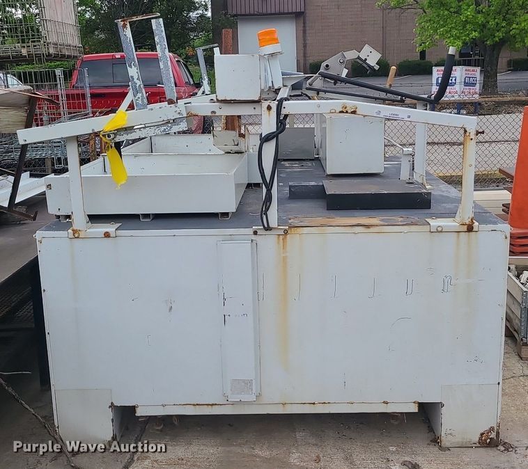 image for item LE9093 Utility bed